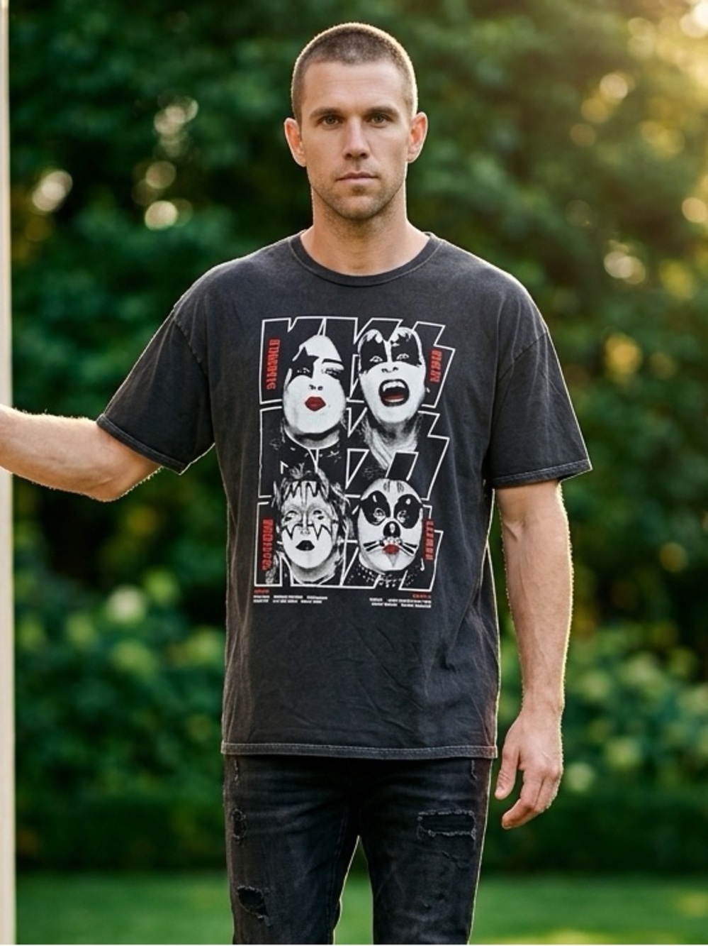 NWOT Hot Topic Unisex Acid Wash Black KISS Rock Band Graphic T-Shirt - Size XL